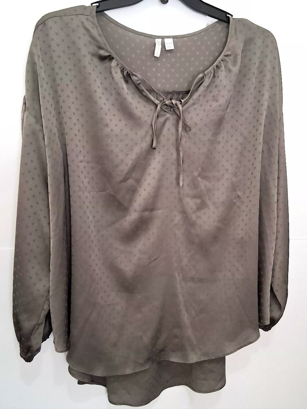CATO Silver GRAY Star Print Blouse Size 18/20W Fit 3X